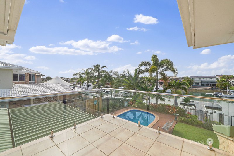 Photo - 28 Resolute Court, Newport QLD 4020 - Image 23