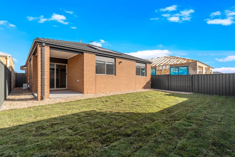 Photo - 28 River Redgum Blvd , Donnybrook VIC 3064 - Image 18