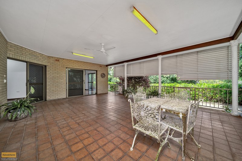 Photo - 28 Riverside Crescent, Innisfail Estate QLD 4860 - Image 4
