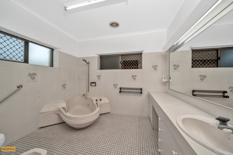 Photo - 28 Riverside Crescent, Innisfail Estate QLD 4860 - Image 18