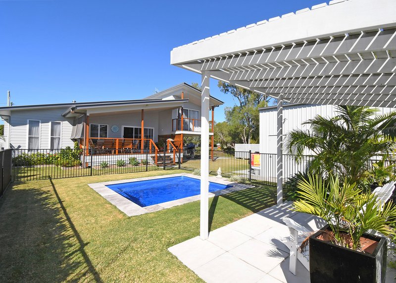 Photo - 28 Riverview Dr , Burrum Heads QLD 4659 - Image 19