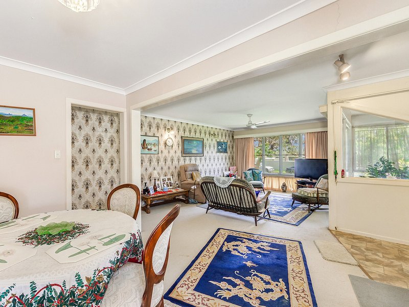 Photo - 28 Roscommon Road, Boondall QLD 4034 - Image 4