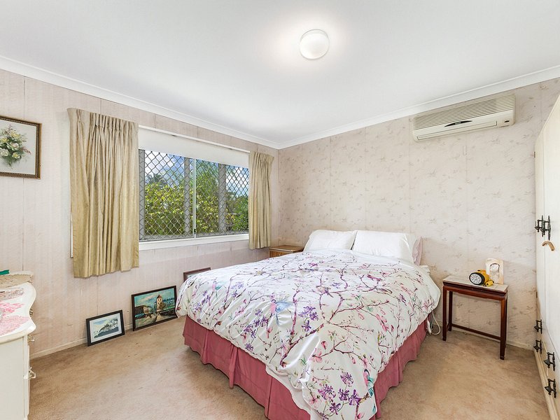 Photo - 28 Roscommon Road, Boondall QLD 4034 - Image 6