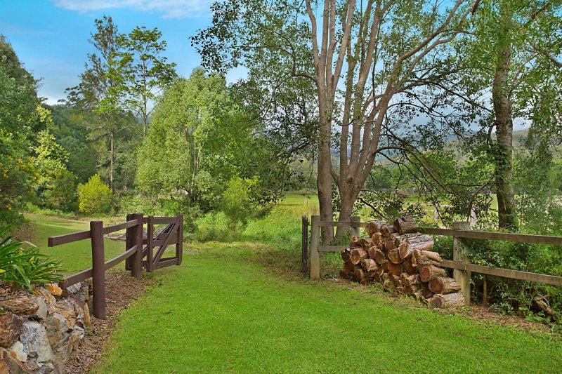 Photo - 28 Rusty Court, Tallebudgera Valley QLD 4228 - Image 19