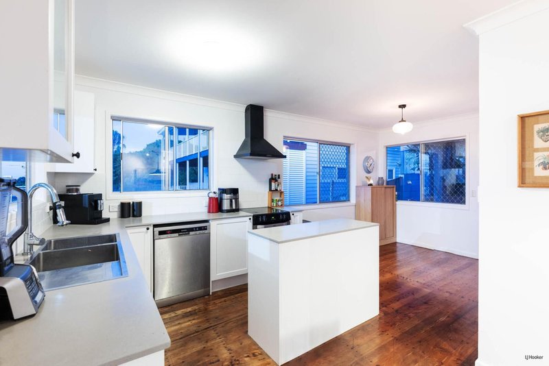 Photo - 28 Rutledge Street, Coolangatta QLD 4225 - Image 21