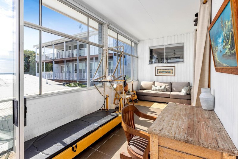 Photo - 28 Rutledge Street, Coolangatta QLD 4225 - Image 17