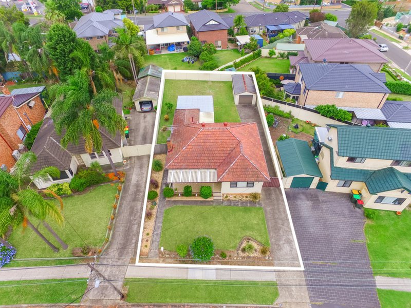 Photo - 28 Ryrie Street, North Ryde NSW 2113 - Image 6