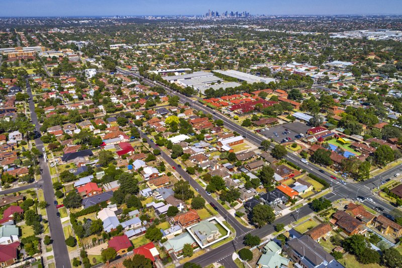 Photo - 28 Sackville Street, Heidelberg Heights VIC 3081 - Image 8