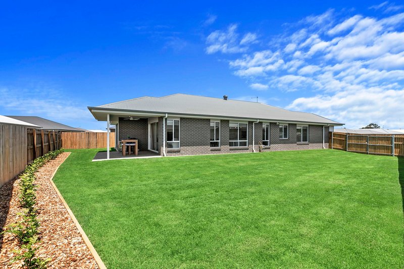 Photo - 28 Saltair Drive, Eli Waters QLD 4655 - Image 20