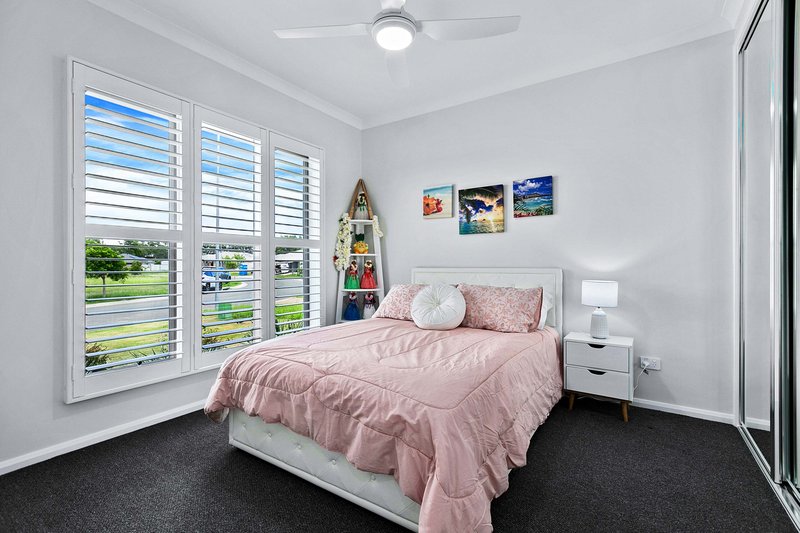 Photo - 28 Saltair Drive, Eli Waters QLD 4655 - Image 14