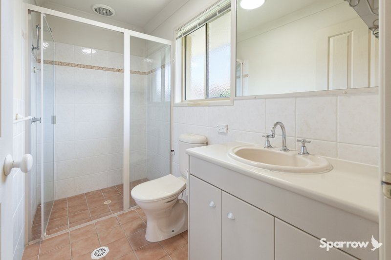 Photo - 28 Samba Place, Underwood QLD 4119 - Image 10