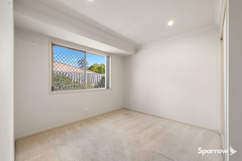 Photo - 28 Samba Place, Underwood QLD 4119 - Image 11