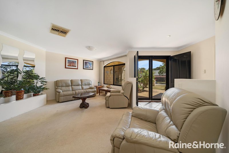 Photo - 28 San Lorenzo Boulevard, Ellenbrook WA 6069 - Image 8