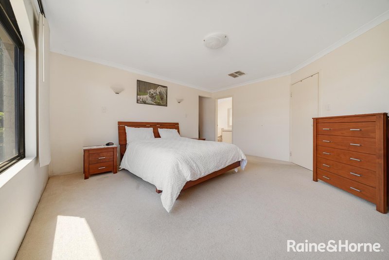 Photo - 28 San Lorenzo Boulevard, Ellenbrook WA 6069 - Image 15