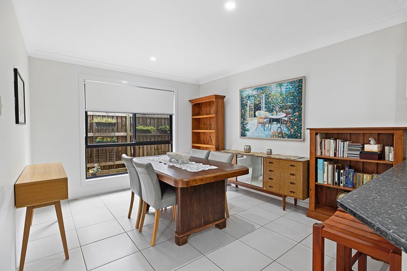 Photo - 2/8 Sandalwood Street, Thornlands QLD 4164 - Image 6