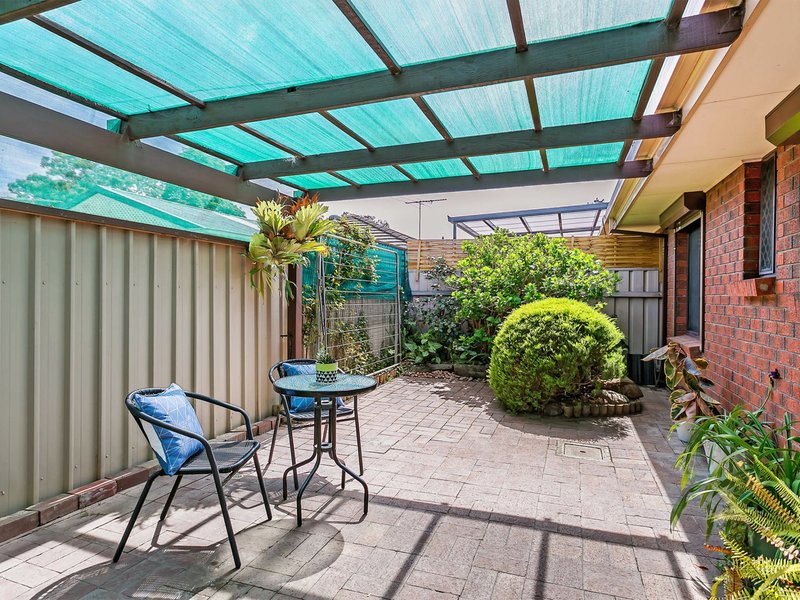 Photo - 2/8 Sandison Avenue, Park Holme SA 5043 - Image 8