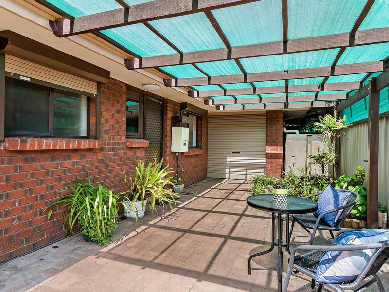 Photo - 2/8 Sandison Avenue, Park Holme SA 5043 - Image 9