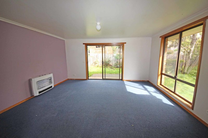 Photo - 28 Saunders Cresent , South Hobart TAS 7004 - Image 2