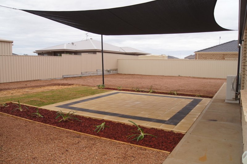 Photo - 28 Schilling Street, Kadina SA 5554 - Image 16