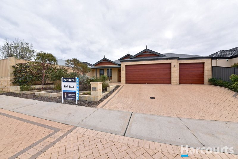 Photo - 28 Seaspray Crescent, Jindalee WA 6036 - Image 2