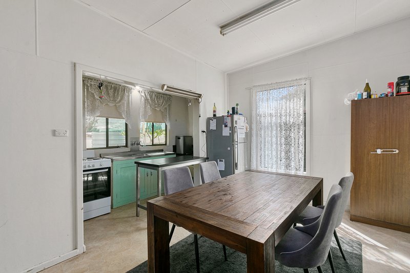 Photo - 28 Second Street, Ardrossan SA 5571 - Image 6