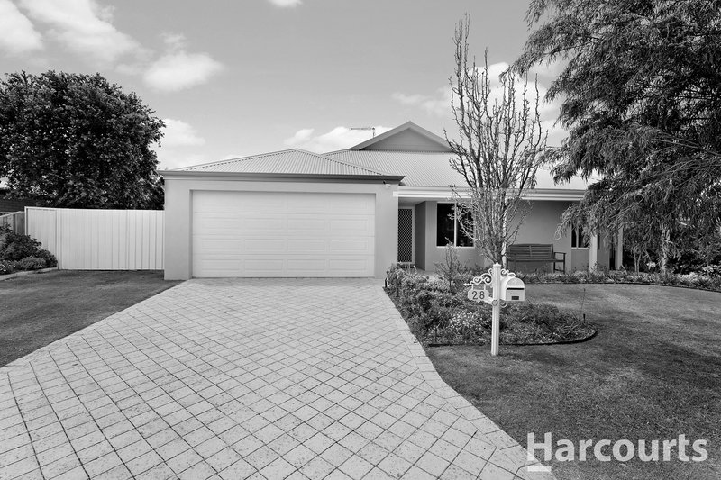 28 Senecio Way, Halls Head WA 6210