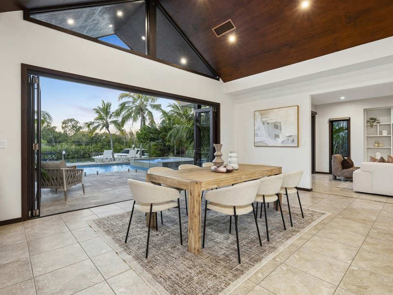Photo - 28 Serenity Boulevard, Helensvale QLD 4212 - Image 11