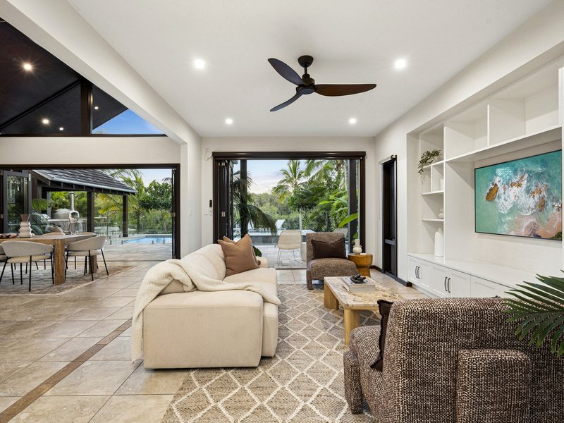 Photo - 28 Serenity Boulevard, Helensvale QLD 4212 - Image 12
