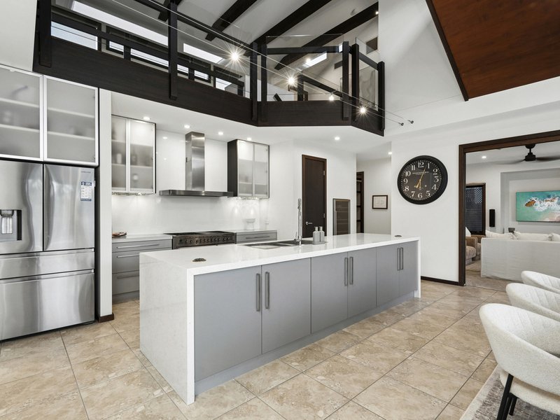 Photo - 28 Serenity Boulevard, Helensvale QLD 4212 - Image 15