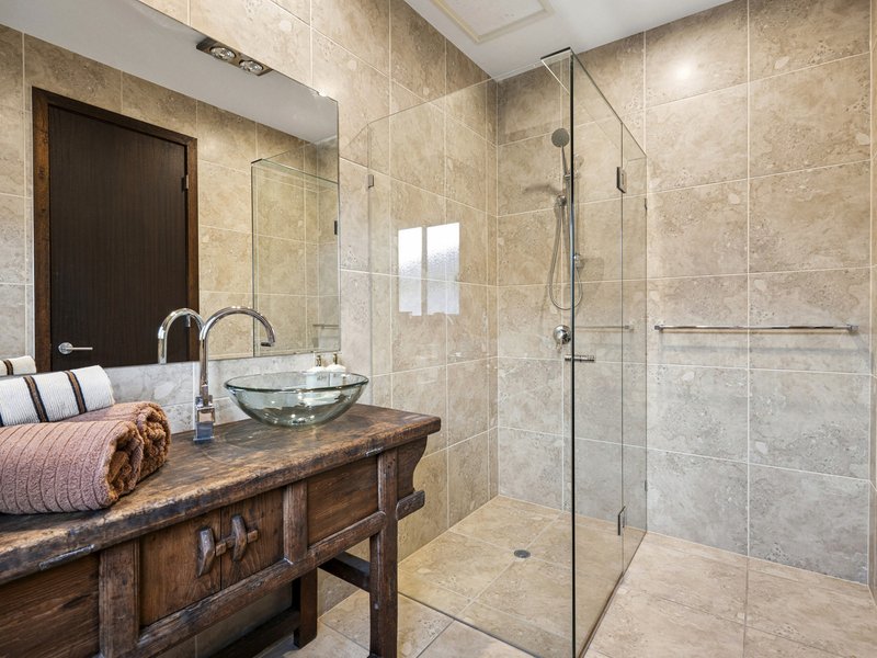 Photo - 28 Serenity Boulevard, Helensvale QLD 4212 - Image 24