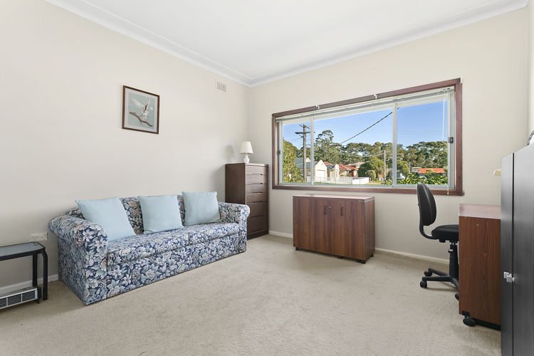 Photo - 28 Serpentine Street, Merrylands NSW 2160 - Image 5