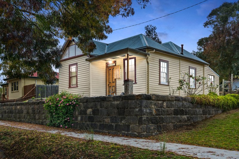 28 Service Street, Clunes VIC 3370