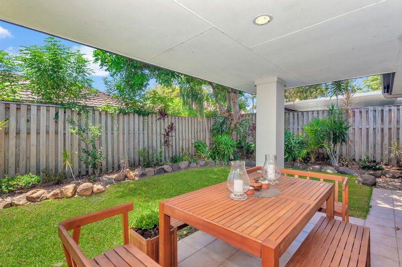 Photo - 28 Seville Circuit, Burleigh Waters QLD 4220 - Image 5