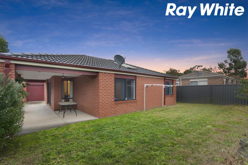 Photo - 28 Seville Street, Pakenham VIC 3810 - Image 12