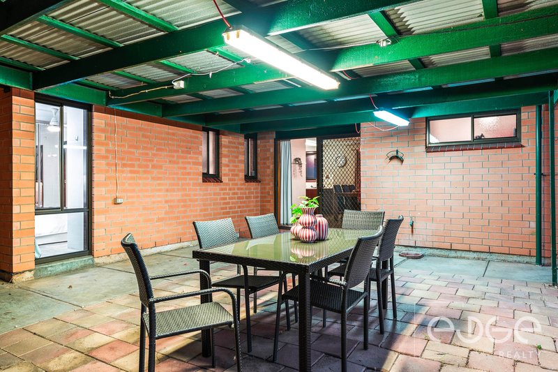 Photo - 28 Sharon Avenue, Parafield Gardens SA 5107 - Image 25