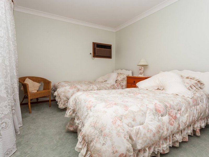 Photo - 28 Shedden Street, Cessnock NSW 2325 - Image 12