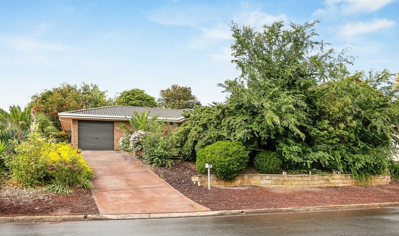 28 Sherwood Avenue, Happy Valley SA 5159