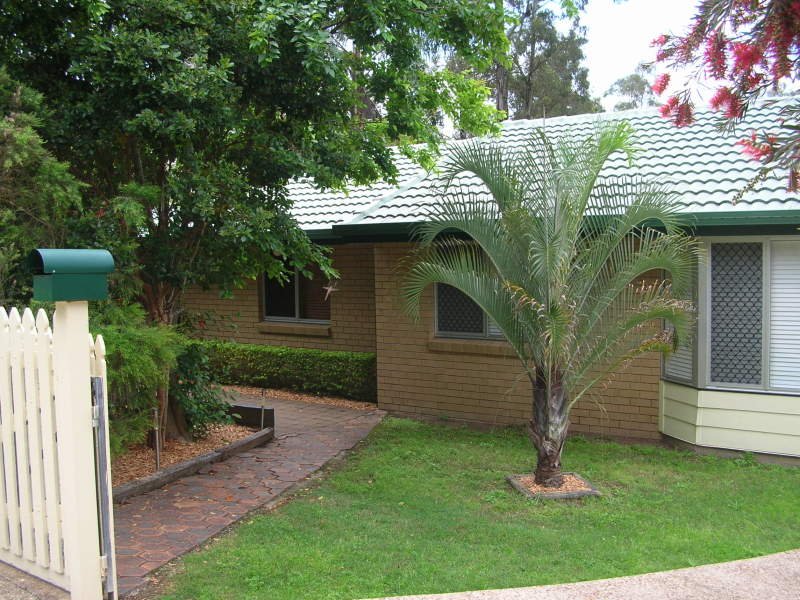 28 Sherwood Crescent, Bellbird Park QLD 4300