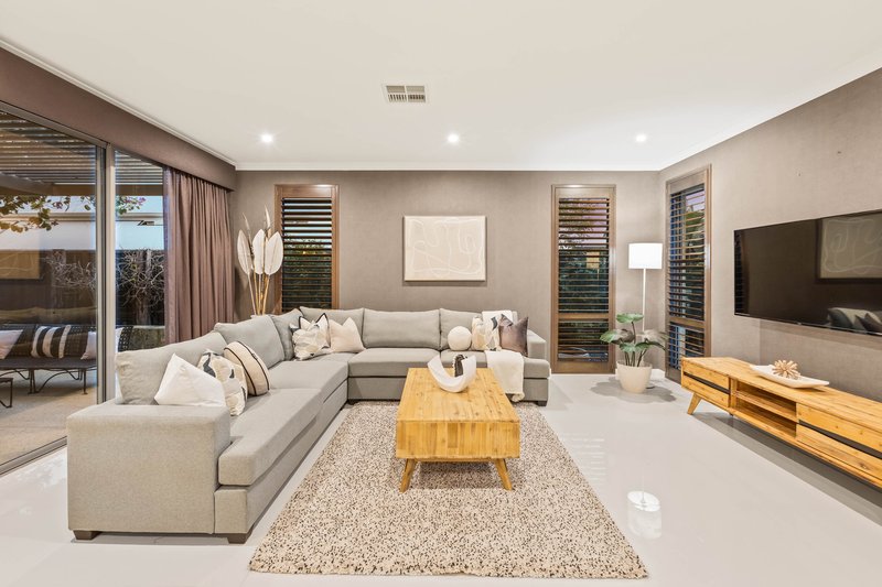 Photo - 28 Silas Parade, Alkimos WA 6038 - Image 13