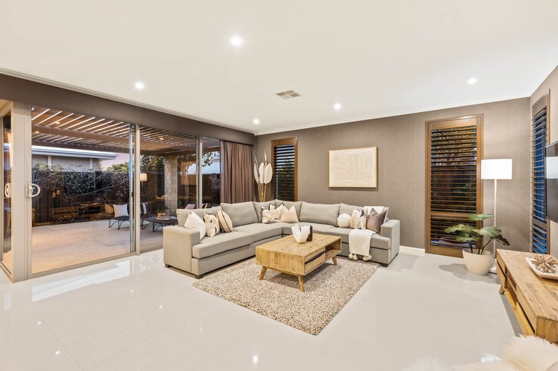 Photo - 28 Silas Parade, Alkimos WA 6038 - Image 15