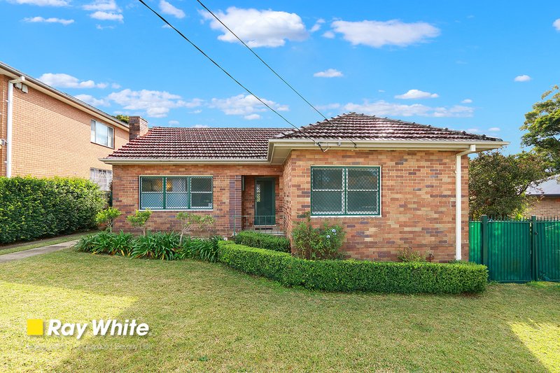 28 Simmons Road, Kingsgrove NSW 2208