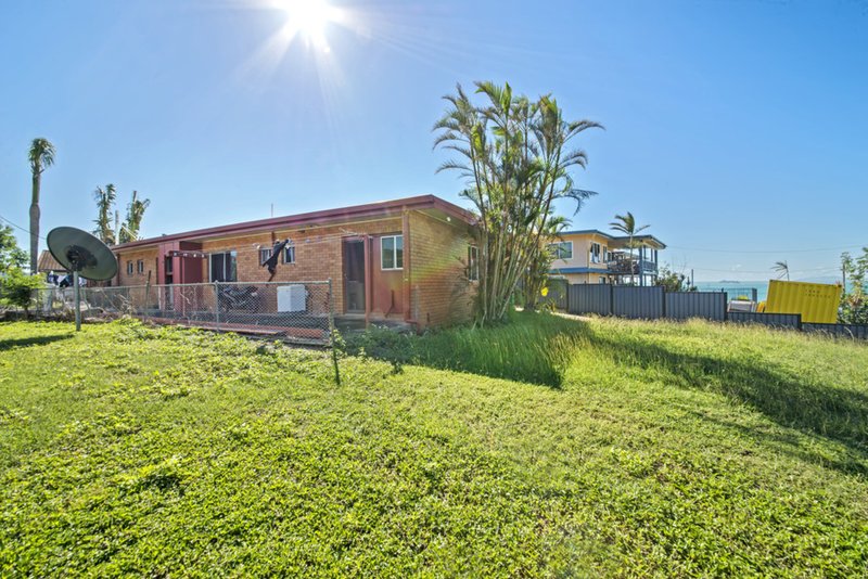 Photo - 2/8 Simmons Street, Airlie Beach QLD 4802 - Image 11