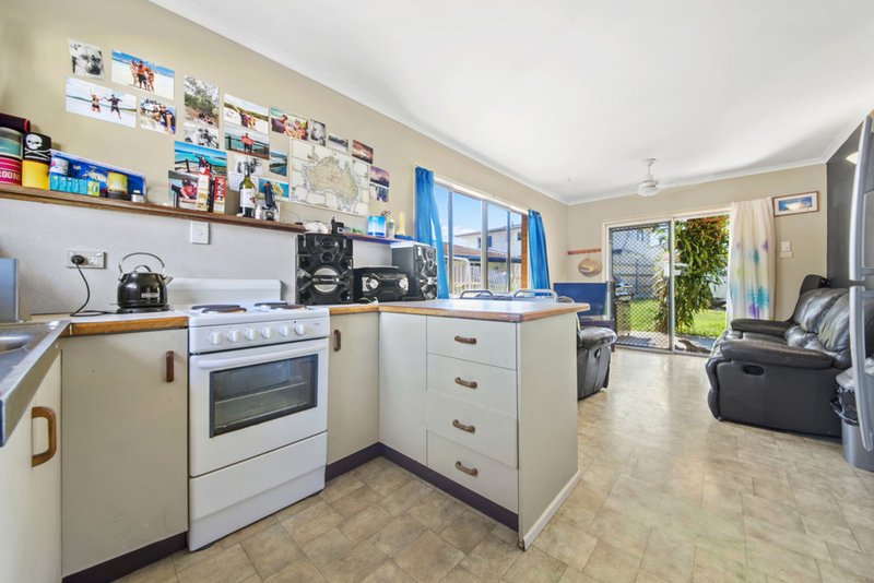 Photo - 2/8 Simmons Street, Airlie Beach QLD 4802 - Image 15