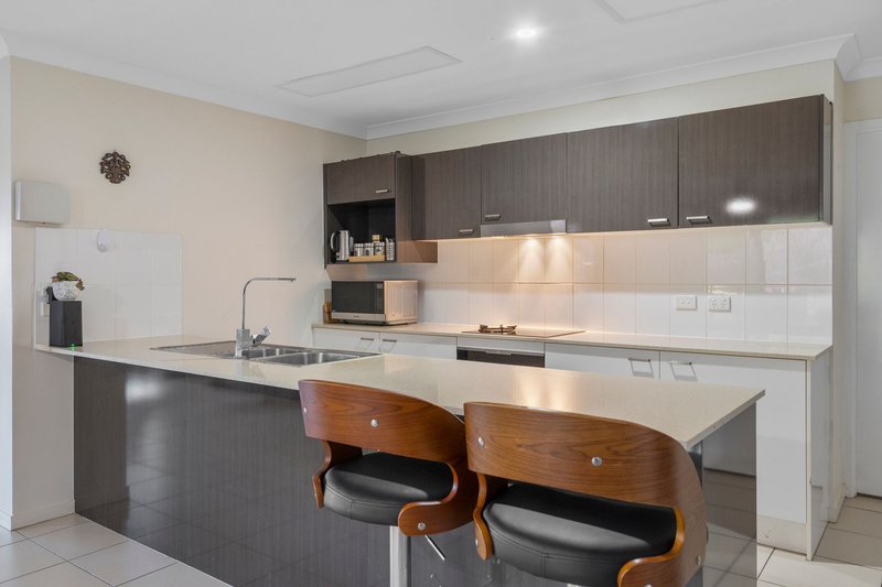 Photo - 28 Skyline Circuit, Bahrs Scrub QLD 4207 - Image 3