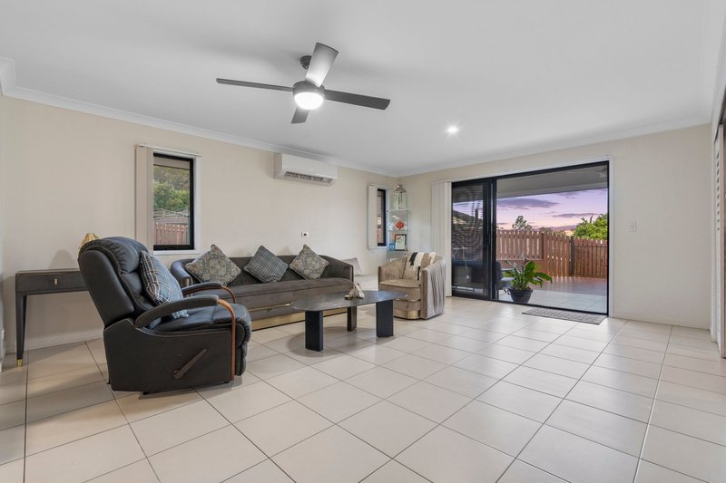 Photo - 28 Skyline Circuit, Bahrs Scrub QLD 4207 - Image 5