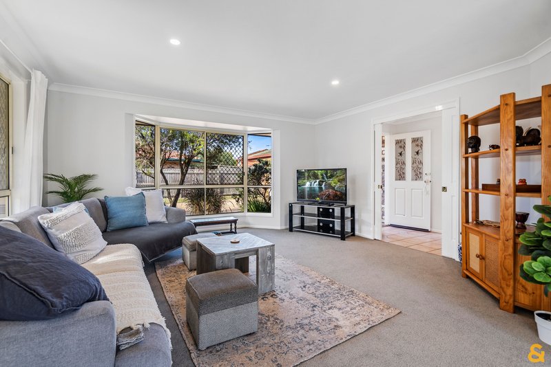 Photo - 28 Sloop Street, Manly West QLD 4179 - Image 4