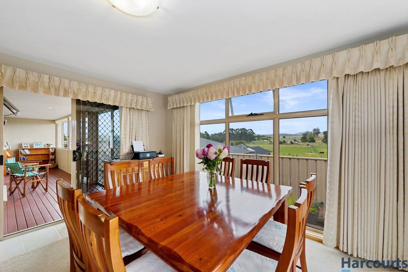 Photo - 2/8 Smythe Street, Sheffield TAS 7306 - Image 3