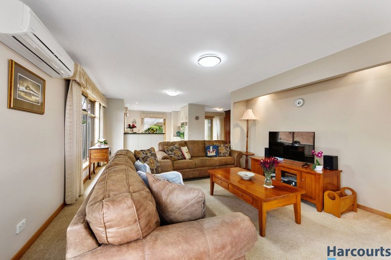 Photo - 2/8 Smythe Street, Sheffield TAS 7306 - Image 5