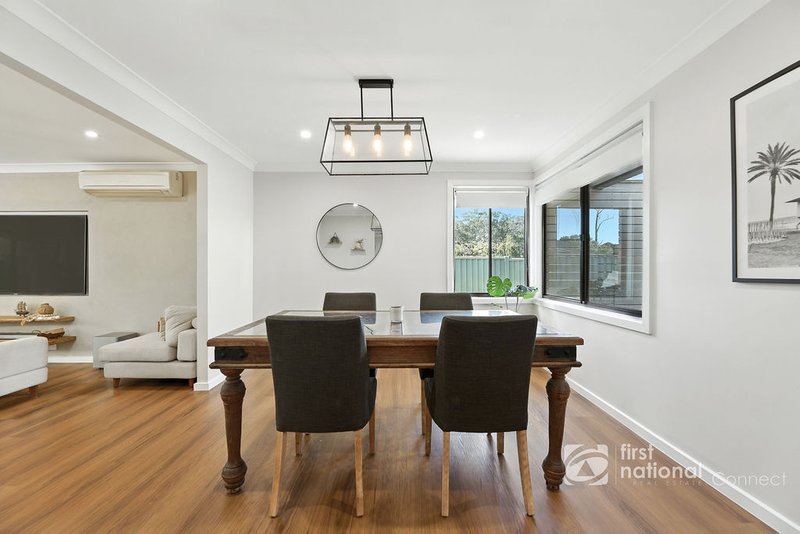 Photo - 28 Snailham Crescent, South Windsor NSW 2756 - Image 11