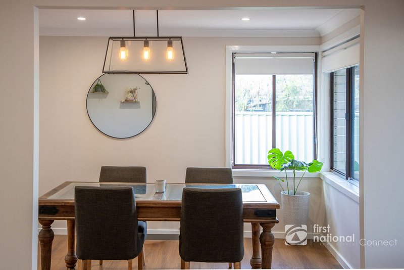 Photo - 28 Snailham Crescent, South Windsor NSW 2756 - Image 12